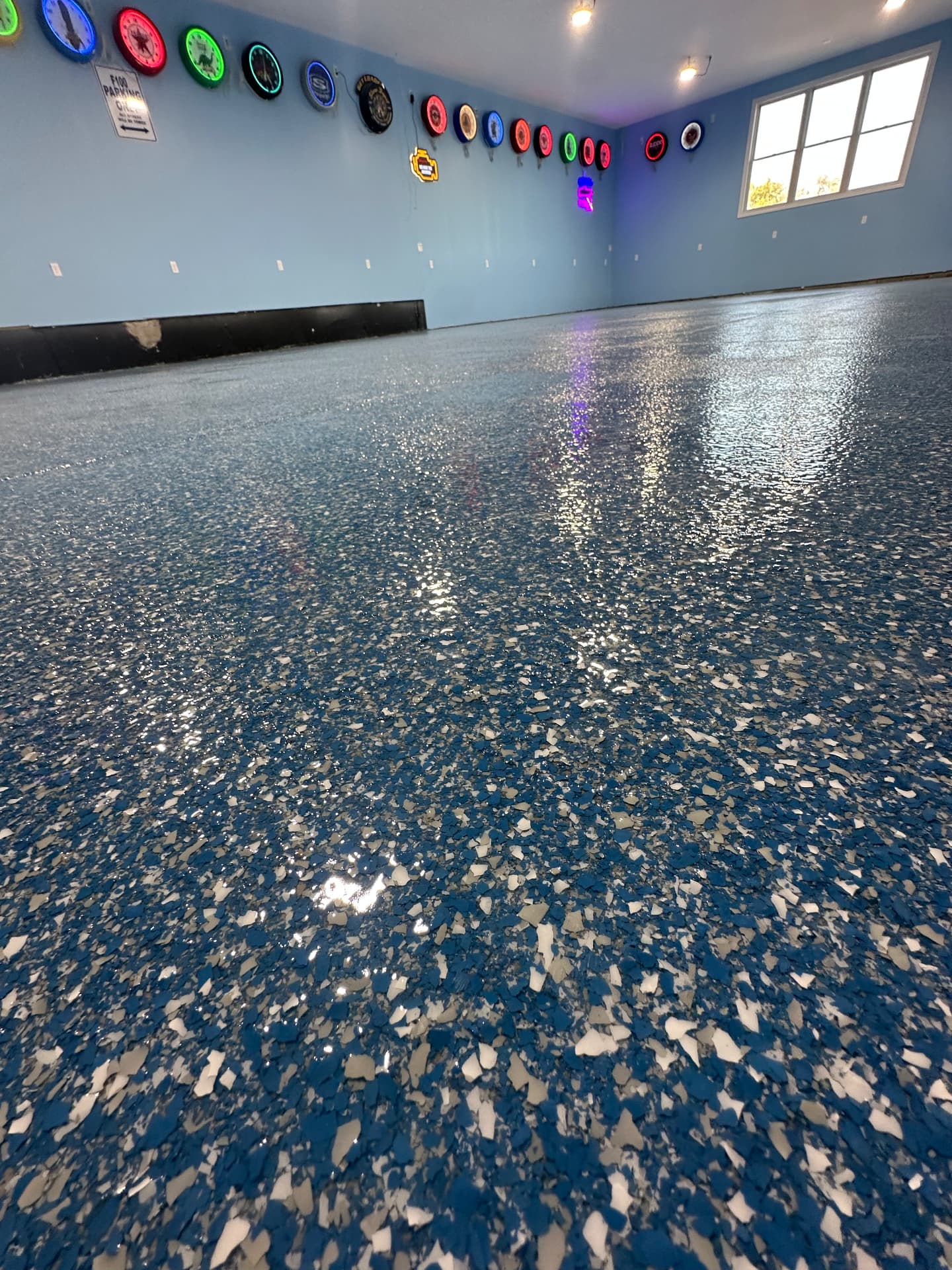 Epoxy and Polyaspartic Flooring